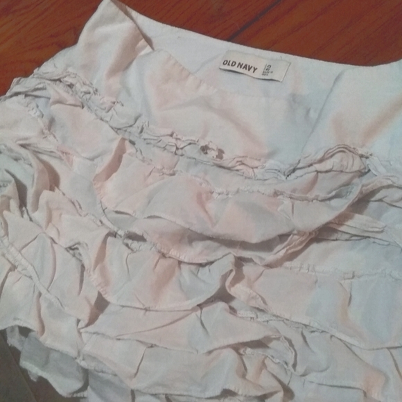 Ruffled mini skirt - Picture 3 of 4